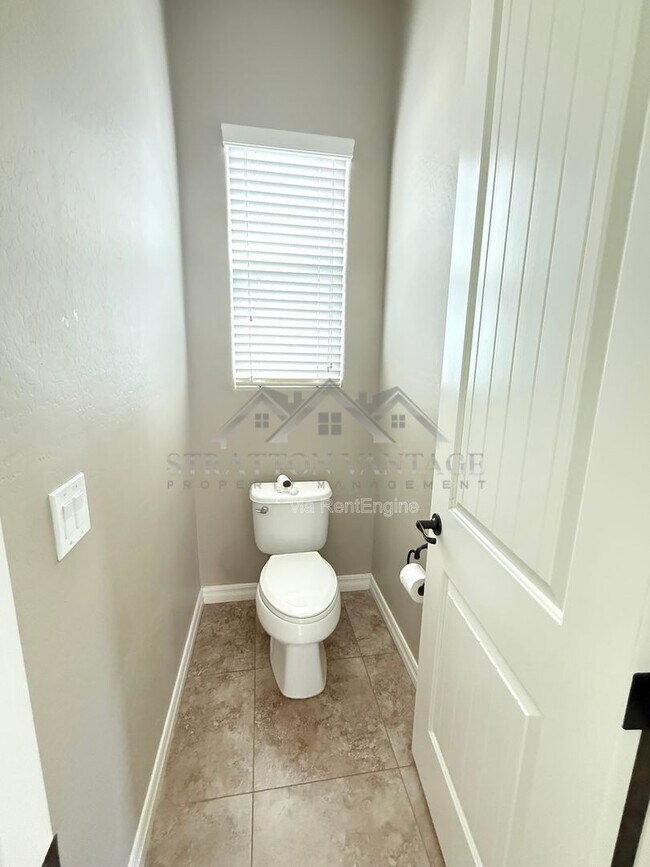 Building Photo - 4032 S Pleasant Pl