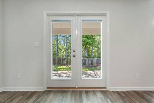 Building Photo - 610 Riverwalk Cir