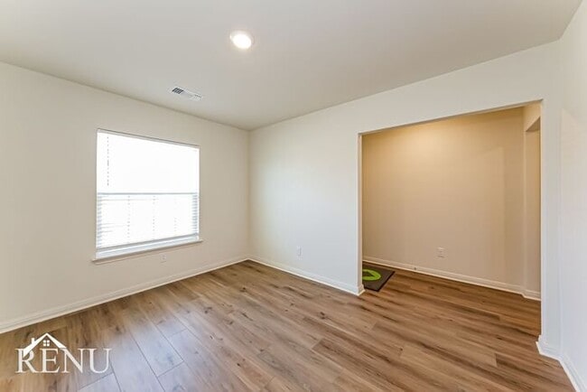 Building Photo - Coming Soon!