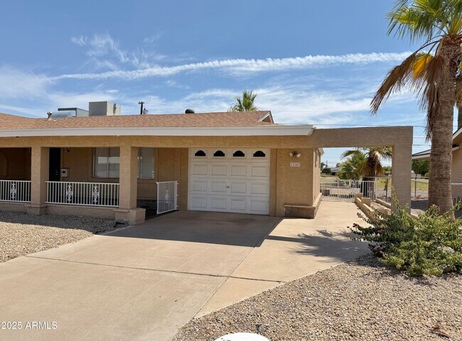 Building Photo - 12247 N Cherry Hills Dr W