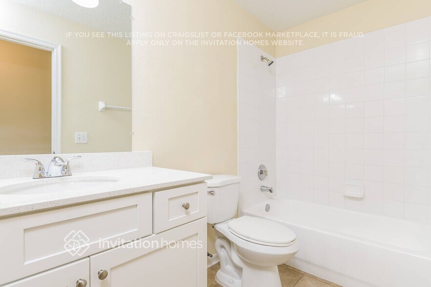 Building Photo - 2113 Fish Eagle St