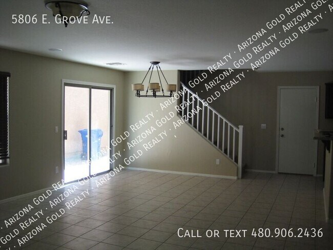 Building Photo - 5806 E Grove Ave