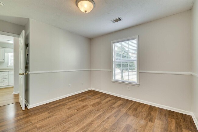 Building Photo - 150 Portofino Ln SW