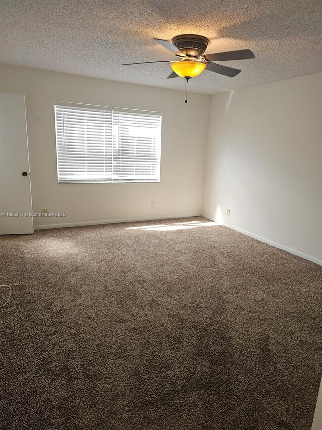 Building Photo - 9079 SE Hobe Ridge Ave