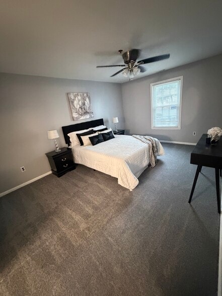 Main bedroom - 102 Stone Hurst Ct