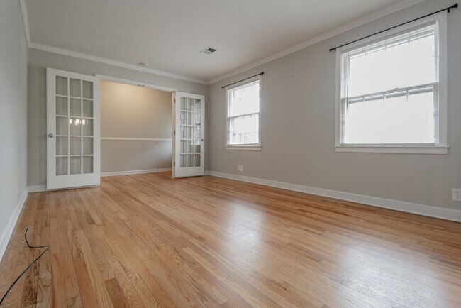 Building Photo - REDUCED!