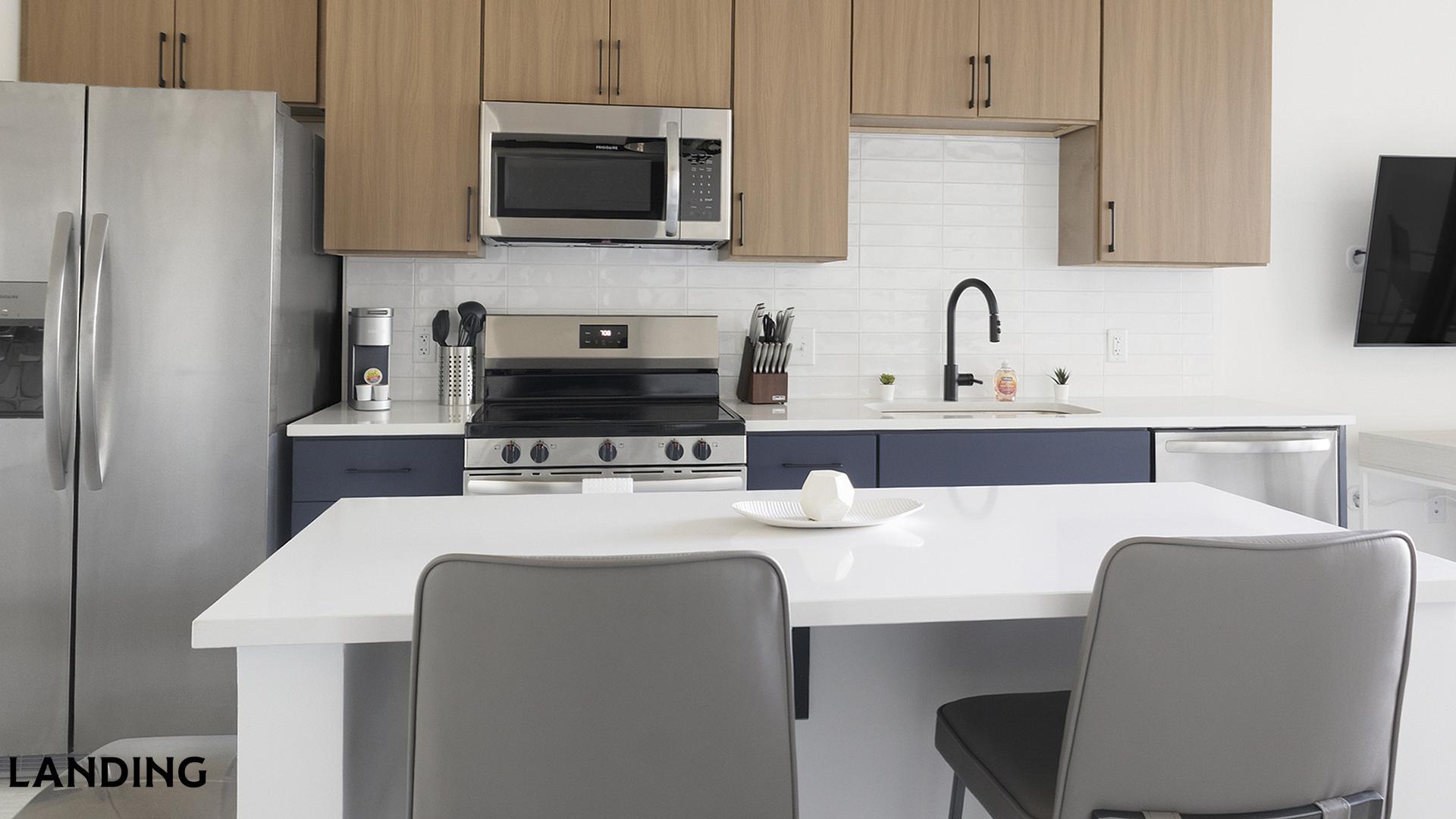 Building Photo - 1007 S Mint St