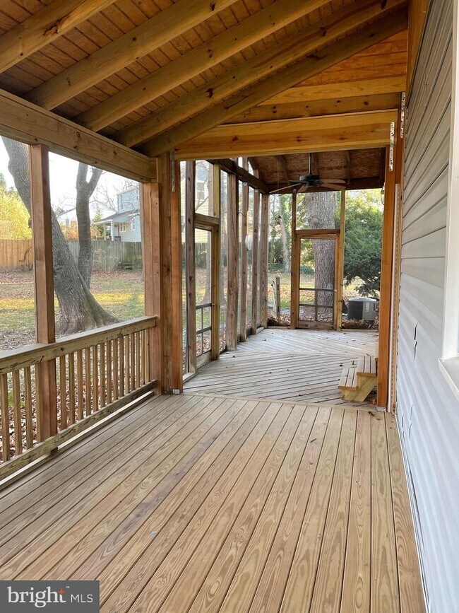 Building Photo - 4021 Locust St