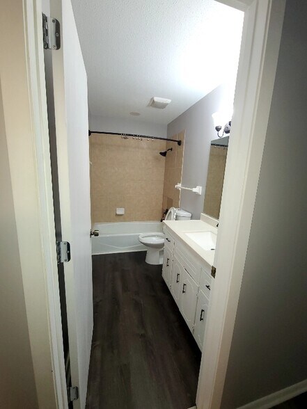 Building Photo - 8232 Noble Ave N