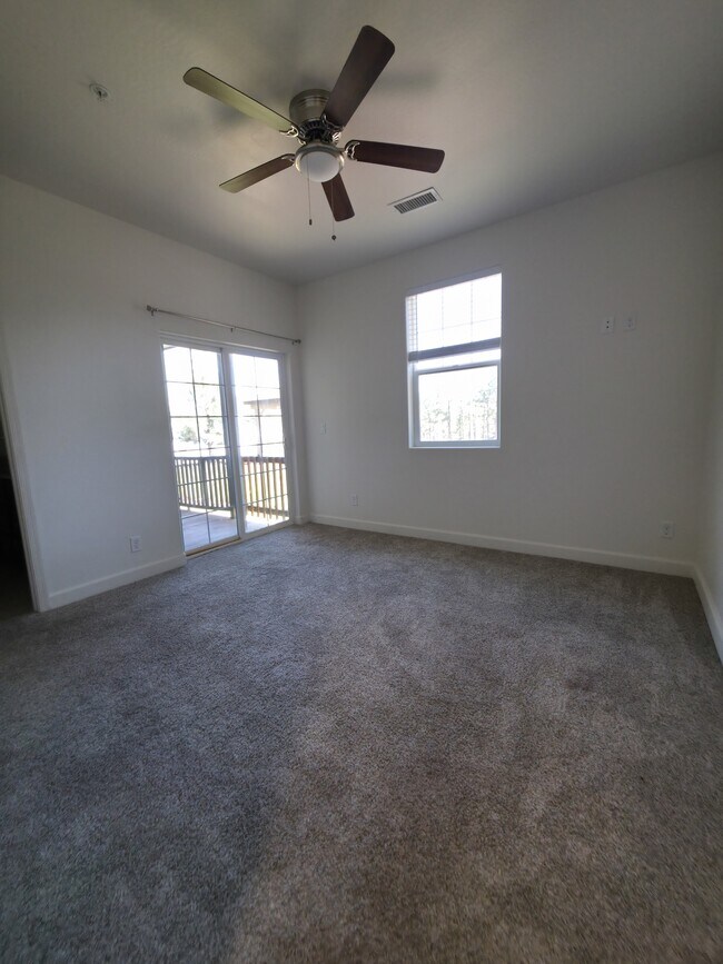 Building Photo - 2489 W Cripple Creek Dr
