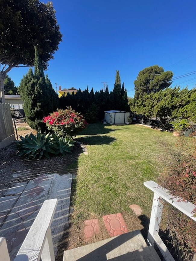 Building Photo - Gorgeous, fully remodeled house