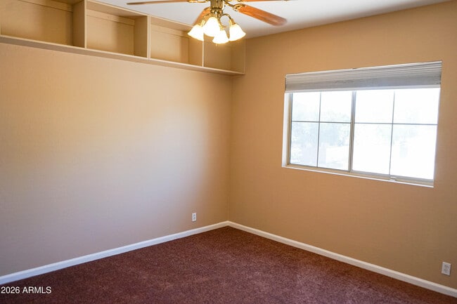 Building Photo - 541 N Danielson Way