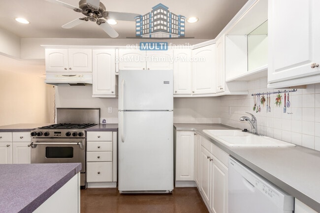 Building Photo - 2618 E Pierson St