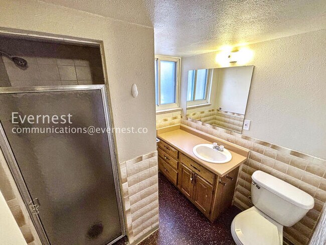 Building Photo - PROMO: Get $500 Off the First Month's Rent!3 Bed, 2 Bath Home with Garage / Available Now!