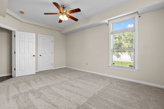 Building Photo - Norfolk Condo!