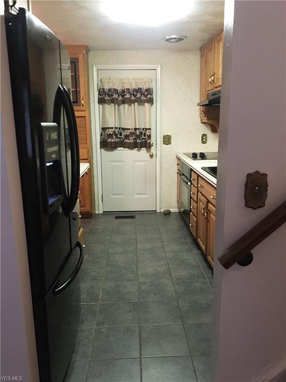 Building Photo - 3753 Whitegate Dr