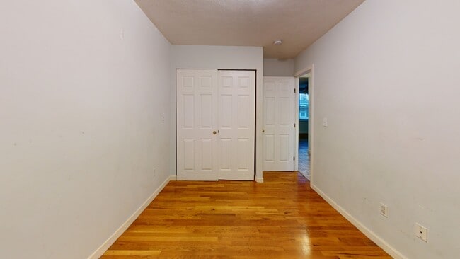 Building Photo - 277 Paris St