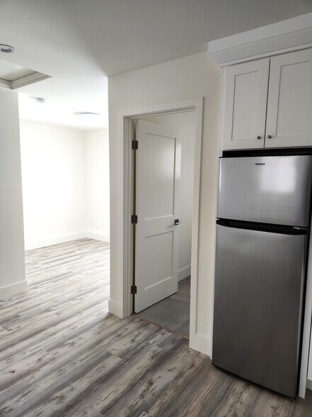 Building Photo - 6235 Aura Ave