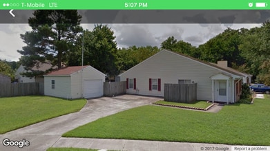 Separate garage can be rented . - 324 Cobblewood Arch