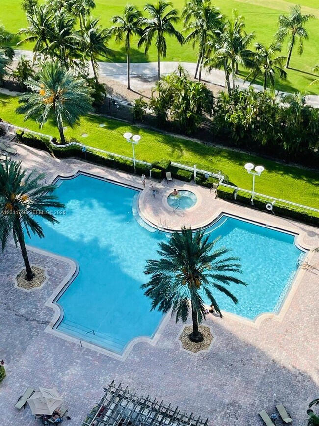 Building Photo - 1755 E Hallandale Beach Blvd