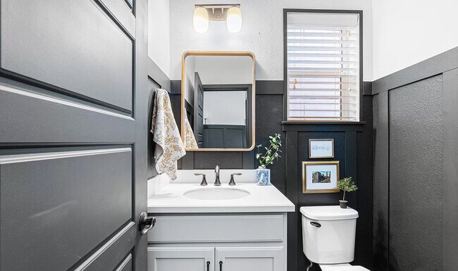 Building Photo - 1000 Equinox Dr