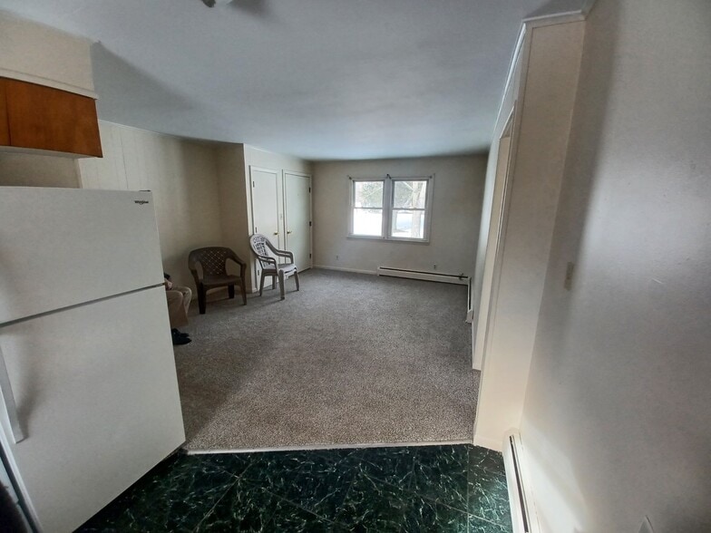 Building Photo - 107 Oak Hill Rd