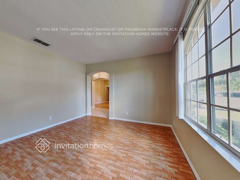 Building Photo - 13326 Rosemeade Cove