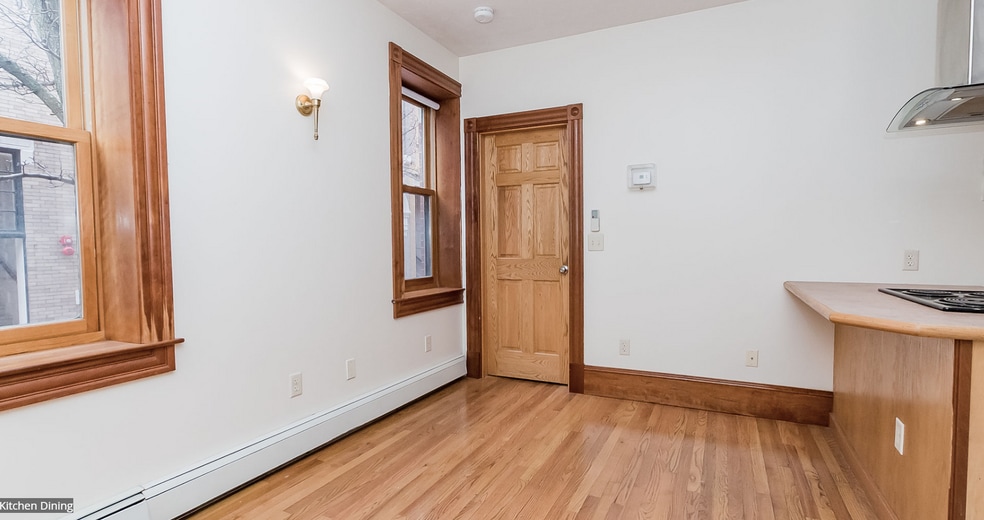 Building Photo - 66 Pinckney St