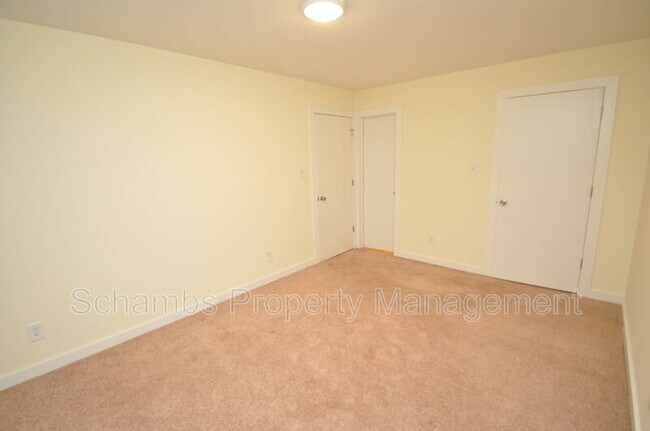 Building Photo - 100 Carmichael Ct