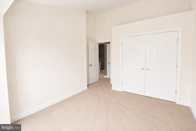 Building Photo - 2218 Mears Ln