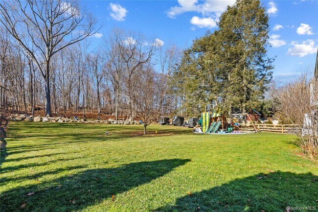 Building Photo - 44 Oakridge Rd