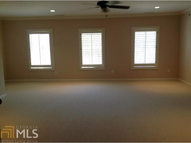 Building Photo - 15 Buford Village Walk