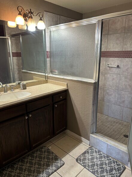 Building Photo - 5026 Sunridge Palms Dr