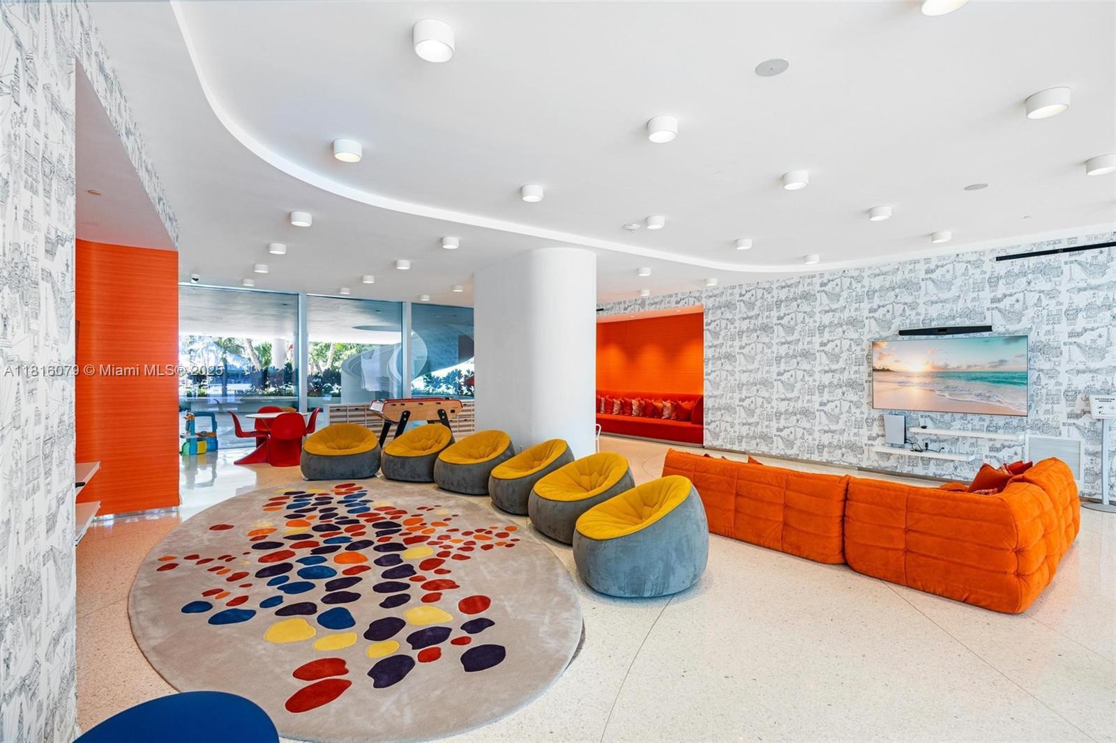 Building Photo - 16901 Collins Ave