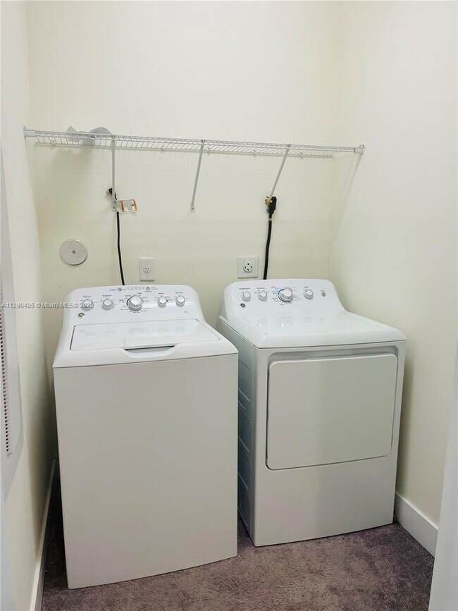 Building Photo - 6667 NW 102nd Path