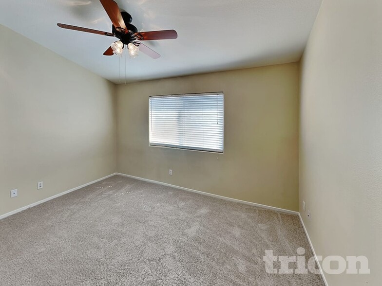 Building Photo - 2468 Color Canyon Way