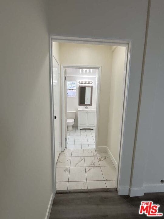 Building Photo - 915 Broadway St