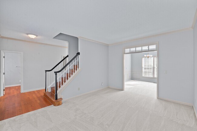 Building Photo - 113 Laurel Branch Dr