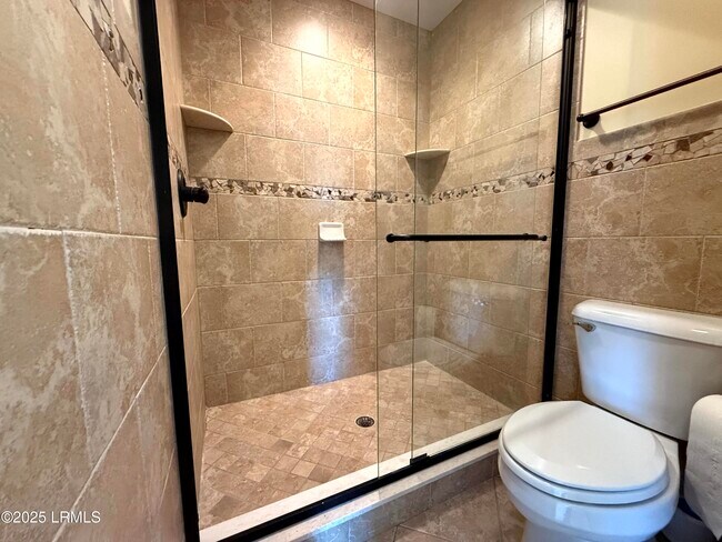 Building Photo - 54 Battery Crk Clb Dr