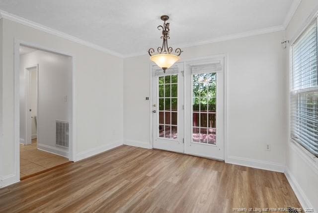 Building Photo - 1600 Silver Ridge Ct