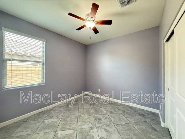 Building Photo - 23849 W Tamarisk Ave