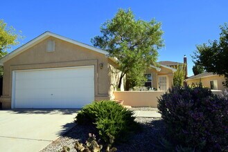 Building Photo - Great 3BR Home Near Cottonwood Mall!!