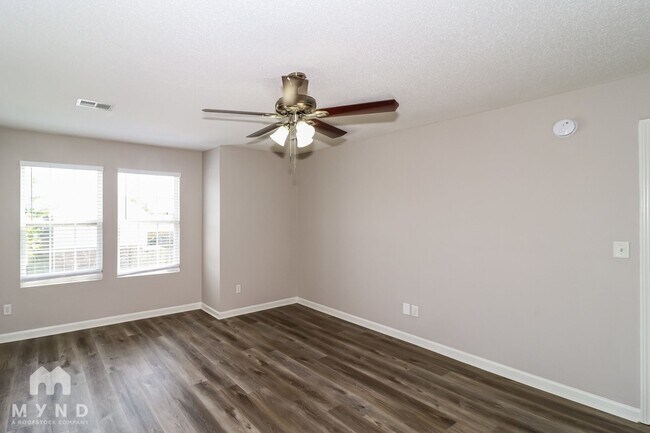 Building Photo - 10164 Morning Hill Cove