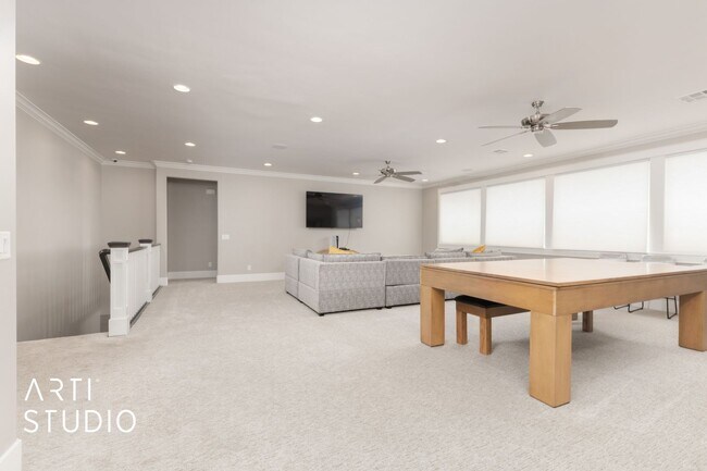 Building Photo - Gorgeous 5 bed 4 bath furnished home in Li...