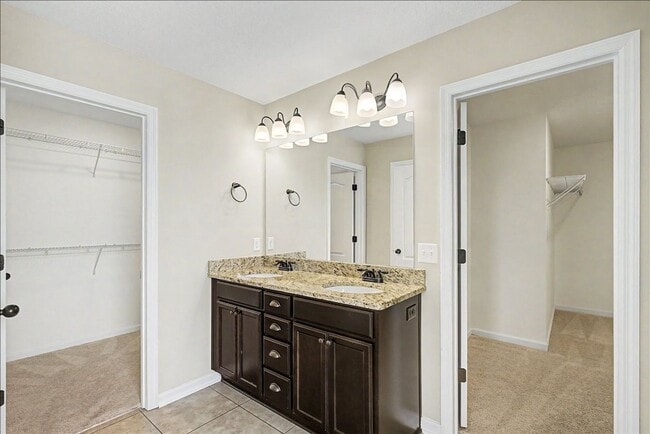 Building Photo - 4 Bed/3.5 Bath Home in The Palms at New Hampstead