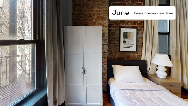 Building Photo - Room in Shared 4 bed/2 bath home in Upper East Side