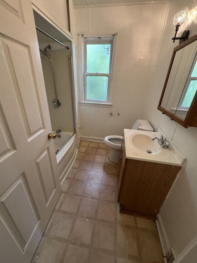 Building Photo - 3251 Spruce St