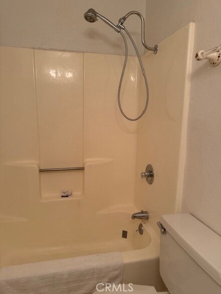 Building Photo - 301 Canyon Crest Ln