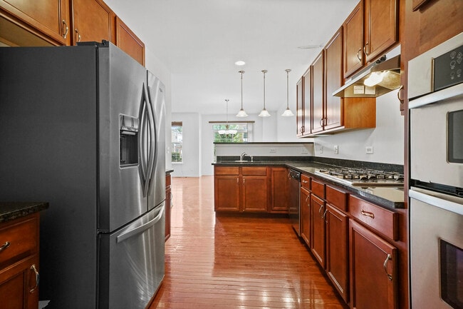 Building Photo - 10 Carrington Cir