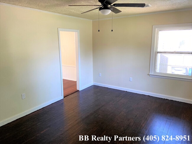 Building Photo - 3528 E 29th St